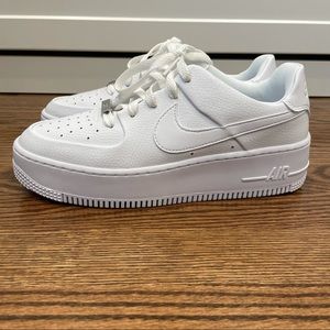Nike Air Force 1 Sage Low Platform Shoes - 7